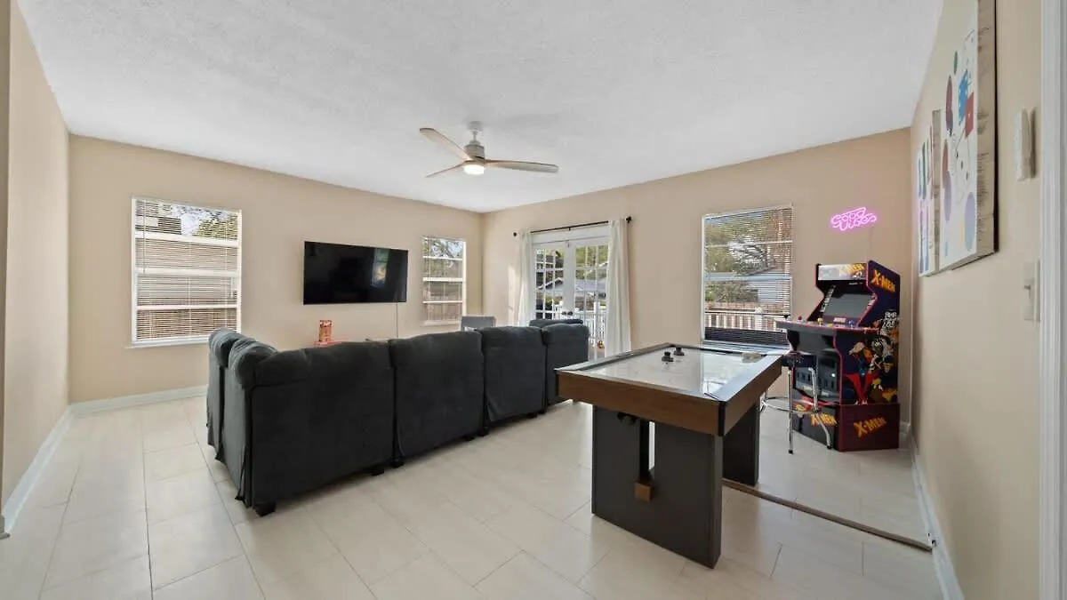 טאמפה Modern Moroccan Villa W/ Firepit, Bbq + Game Room! ארצות הברית